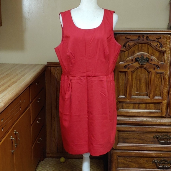 J. Crew Dresses & Skirts - J. Crew Lightly Pleated 40% Wool Short Dress 18